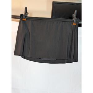 Vanishing Edge Women's Size 14 Black Swim Skirt